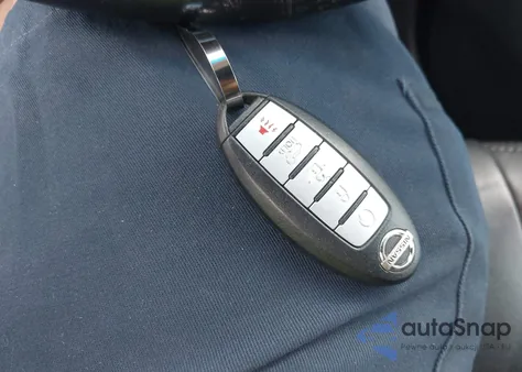 2014 Nissan Pathfinder Platinum z USA, uszkodzony, nr VIN 5N1AR2MM1EC647902